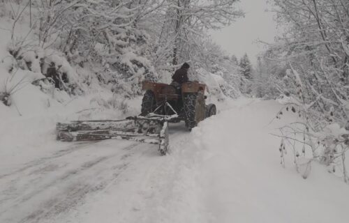 Stiže spas u "srpski Sibir": Meštani mesec dana bili okovani ledom i napušteni
