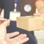 Hladan tuš za onlajn kupce: Poštari u Srbiji počeli da naplaćuju carine i PDV, izuzetak jedna platforma