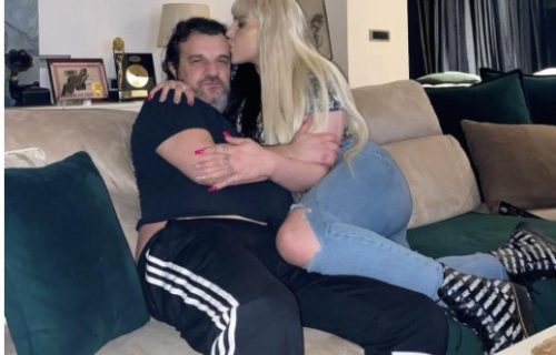 Nova LJUBAV na pomolu? Isplivala slika Lukasa u ZAGRLJAJU plavuše, poznate rijaliti učesnice (FOTO)
