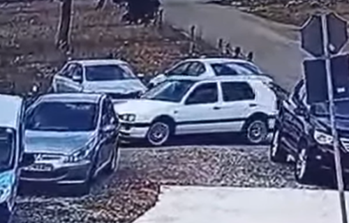 Mrežama kruži SNIMAK iz Podgorice: Usred bela dana OBILI automobil, javnosti upućen APEL (VIDEO)