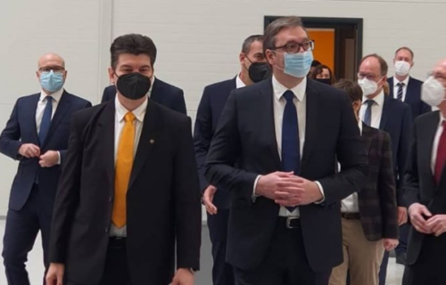 Predsednik Vučić prisustvovao otvaranju fabrike Kontinental u Novom Sadu: "Ponosan sam na Srbiju" (VIDEO)