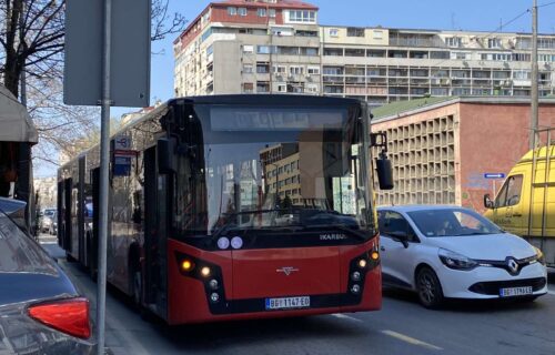 DEVOJKE se POTUKLE u autobusu: Detalji incidenta na liniji 23, vozač i dalje u šoku