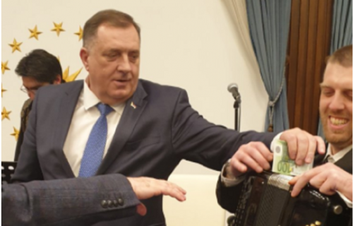 Dodik "okitio" harmoniku u Ankari! Pevali mu srpske pesme nakon sastanka sa Erdoganom (FOTO)