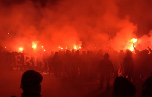 Šta to beše, šta to beše Covid? Korona žurka u Zagrebu do duboko u noć, haos ispred Maksimira! (VIDEO)