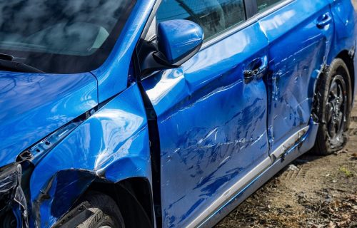 TEŠKA NESREĆA na Pančevačkom putu: Direktan sudar kamiona i autobusa, ima POVREĐENIH