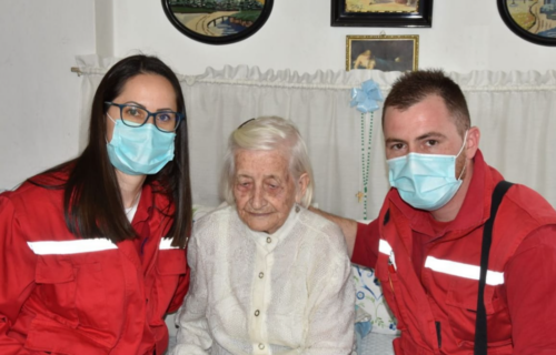 Baka za primer: Ilona (107) je najstarija Novosađanka koja je primila obe doze vakcine (FOTO)