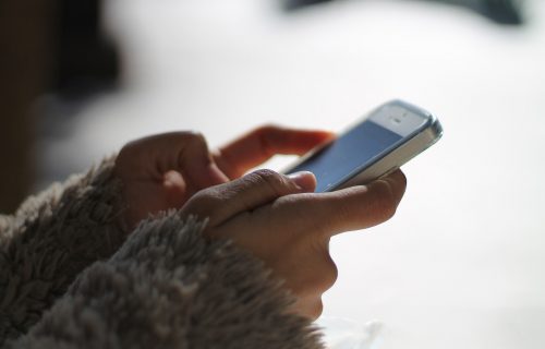 MUP upozorava građane: U toku je prevara sa SMS porukama, ovo su detalji