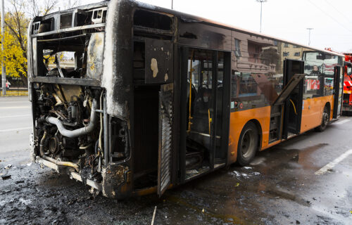 GORI autobus kod Trošarine: Vatrogasci hitno intervenisali, putnici EVAKUISANI