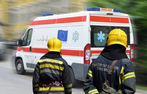 Tragedija kod Bogatića: Poginuo muškarac, sleteo sa puta i UDARIO u električni stub