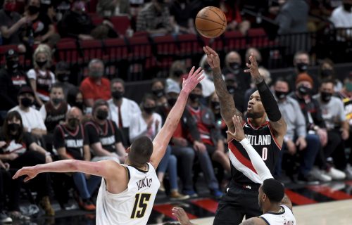 Bizarno veče u NBA: Brutalan minus sa Jokićem na parketu i Lilardov najgori meč u karijeri! (VIDEO)