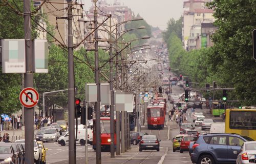 Počeo politički protest: Blokiran deo kod Skupštine Srbije