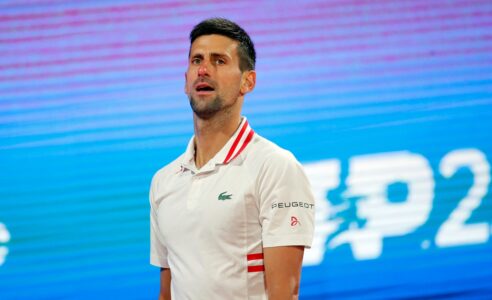 “Osećam ogromno olakšanje, izgubio sam strpljenje pre prekida”: Novak zadovoljan nakon pobede u Rimu!