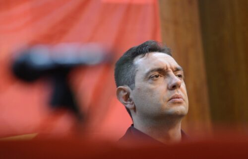 Vulin OŠTRO poručio Džaferoviću: "Mnogo je pitanja, a durenje i izigravanje žrtve, NIJE odgovor"