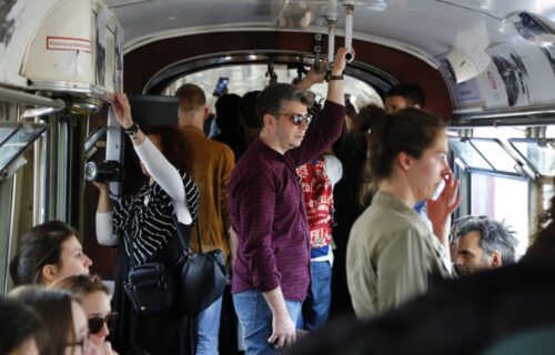 "U tramvaju sam videla POLNI ORGAN ispred svog lica": Vesna u Beogradu doživela užas - niko nije reagovao