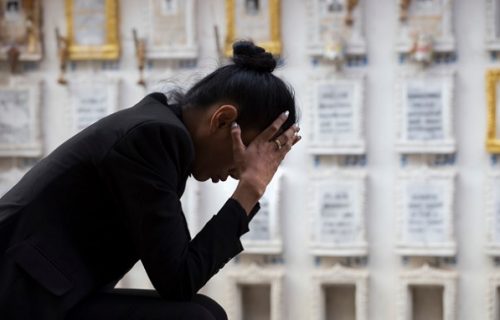Žena već 17 godina pokušava da dokaže da je živa: U ovaj birokratki ambis godišnje propadne 12.000 ljudi