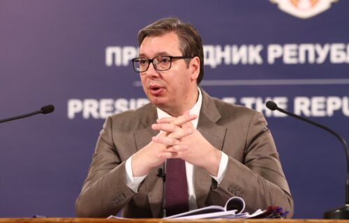 Predsednik Vučić danas na primopredaji specijalnih vozila za vakcine