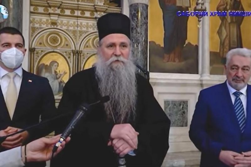 “Ovo je potpuna izdaja, nije zbog toga dobio blagoslov”: Mitopolit Joanikije RAZOČARAN Krivokapićem