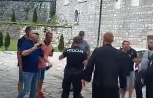 Oglasila se Mitropolija: Evo šta se danas tačno dešavalo u Cetinjskom manastiru (VIDEO)