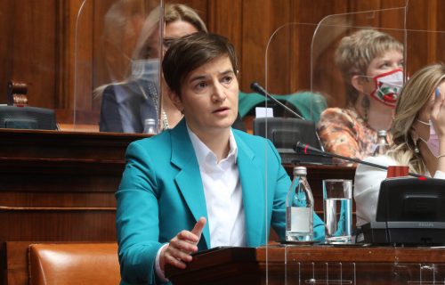 RASPRAVA u Skupštini: Kamberi pokušao sa skandaloznim provokacijama, Brnabić mu OŠTRO odbrusila