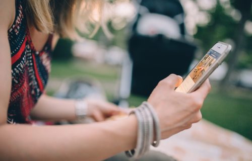 Velika promena: iPhone će ubuduće upozoravati korisnike na SUMNJIVE fotografije