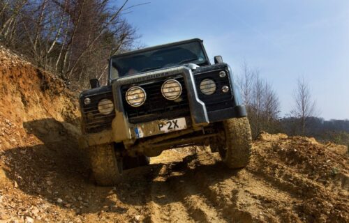 Vodonik je rešenje! Land Rover najavljuje projekat ZEUS i specijalan prototip Defendera