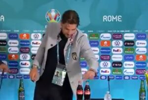 Zasad ništa od Vlahovića: Juventus produžio ugovor Lokateliju