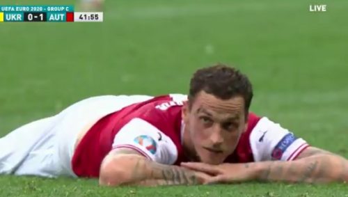Ko je Marko Arnautović koji prelazi u Crvenu zvezdu? Uvek drži tri prsta na grudima dok se intonira “Bože pravde”