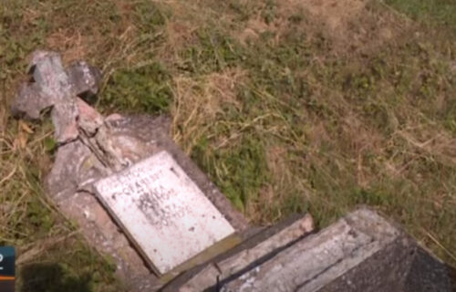 Nezapamćeni VANDALIZAM u Hrvatskoj: Na pravoslavnom groblju uništeno 17 spomenika na ćirilici (VIDEO)