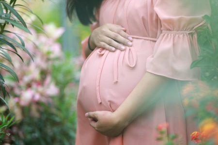 Nezapamćeni skandal: Žena rodila tuđe dete zbog greške klinike za vantelesnu oplodnju