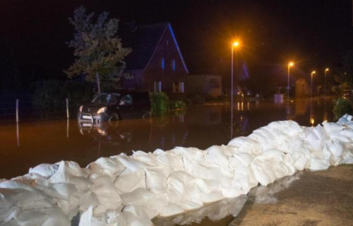 Pukla BRANA na reci Rur: U Nemačkoj situacija i dalje NAPETA, evakuisano oko 700 ljudi (FOTO)