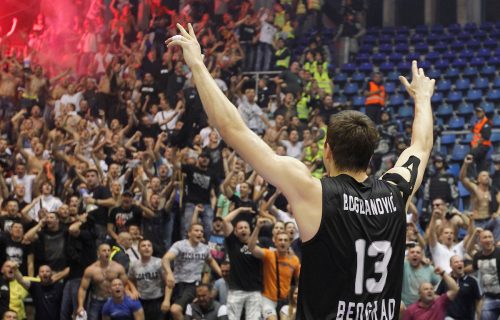 Bogdan uz crno-bele: Bogdanović gledao Partizan protiv Monaka u Istanbulu (VIDEO)