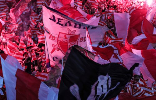 Podrška za Zvezdu u Kazahstanu: "Delije" uspele da uđu na stadion (FOTO)