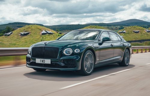 Debitovao Flying Spur Hybrid: Britanski lepotan "ukrotio" 536 konja (VIDEO)