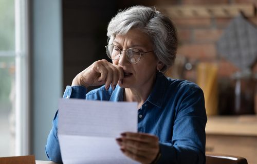 Sređivala je stan i htela je da baci stare stvari: Ubrzo je saznala da jedan predmet vredi BOGATSTVO