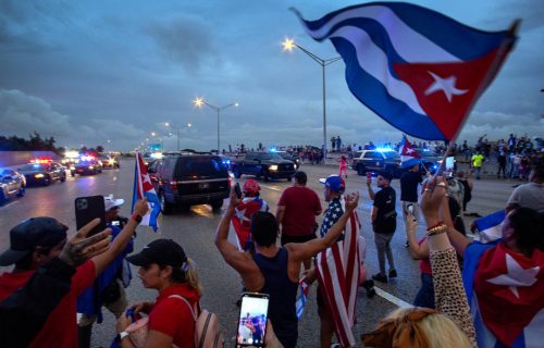 NAJVEĆI protesti na Kubi u protekle tri decenije: Havana STRAHUJE od američke intervencije (FOTO+VIDEO)