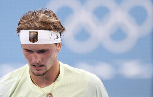 Ni sam nije svestan šta je postigao: Zverev emotivno slomljen nakon pobede nad Novakom (FOTO)
