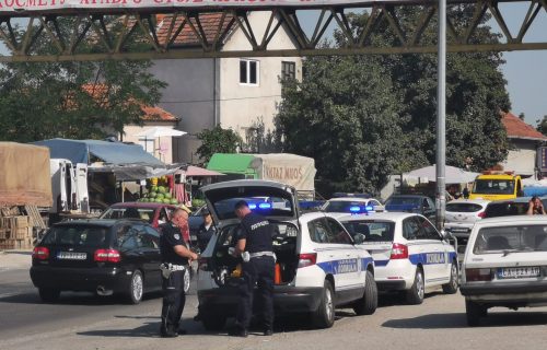 Teška nesreća na Ibarskoj magistrali: Kamion PREGAZIO ženu, na licu mesta izgubila život (FOTO)