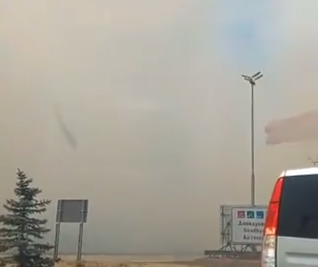 Pepeo PADAO na automobile, stvorile se NESNOSNE gužve: Požar na graničnom prelazu Preševo (FOTO+VIDEO)