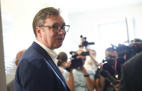 Predsednik Vučić poručio: "Ne mogu da ponižavam Srbiju i da nam STRANCI vode glavnu reč"