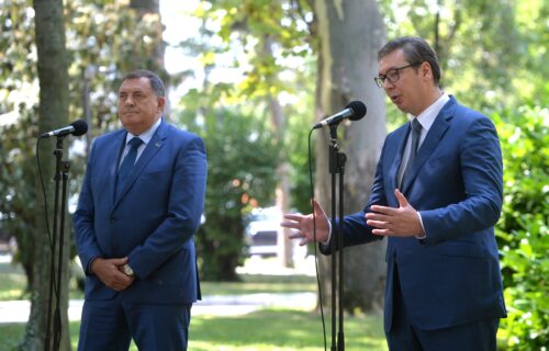 Vučić: Zadovoljan sam što Srbija i Srpska zajedno obeležavaju Dan sećanja na POGROM u "Oluji"