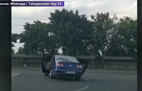 Kome treba kamion? Pogledajte kako je vozač Passata rešio problem s kaučom (VIDEO)