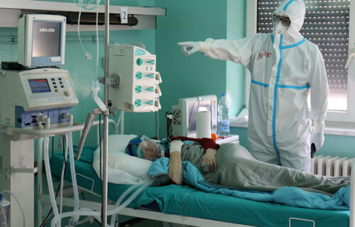 Ko preživi respirator, ODMAH traži da se vakciniše: Broj pacijenata kovid bolnice vrtoglavo RASTE