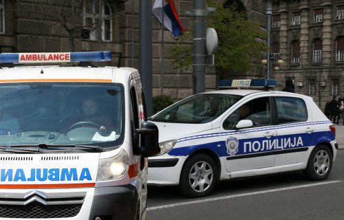 Tragedija kod Aranđelovca: Devojka (30) STRADALA kada je izašla iz pokvarenog vozila, drugarica povređena