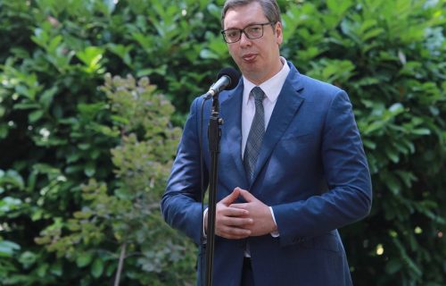 "Da u zdravlju, mudrosti i hrabrosti dugo i uspešno budete duhovni pastir": Vučić UPUTIO PORUKU Joanikiju