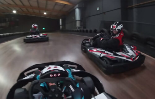 Šta biste uradili da se neko OVAKO ponaša na karting stazi (VIDEO)