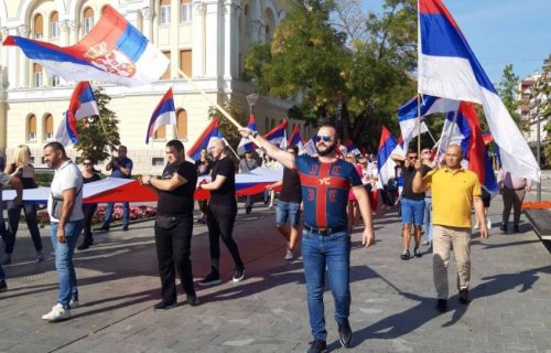 Svečani defile povodom Dan srpskog jedinstva i u Banjaluci: Srpska trobojka se PONOSNO viorila (FOTO)