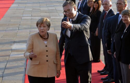 "Predsednik Srbije ne daje LAŽNA OBEĆANJA": Ovako Merkelova govori o Vučiću