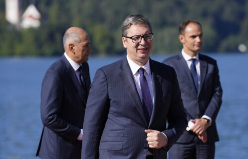 Predsednik Vučić na Bledu: Srbija ponosna što je među VODEĆIM zemljama Evrope po pitanju privrednog rasta