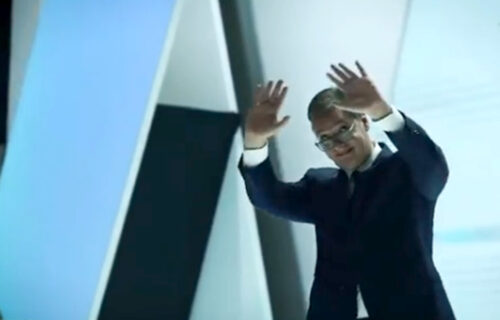 Predsednik Vučić poslao EMOTIVNU poruku narodu: Borio sam se SVAKI dan za našu Srbiju (VIDEO)