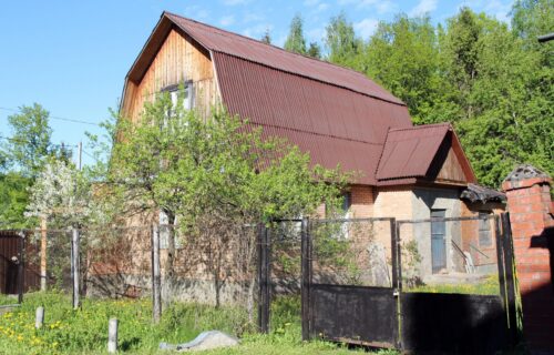 Lazar (21) iz grada prešao u SELO: Kuću od 110 kvadrata dobio od države, a evo šta mu kaže DEVOJKA